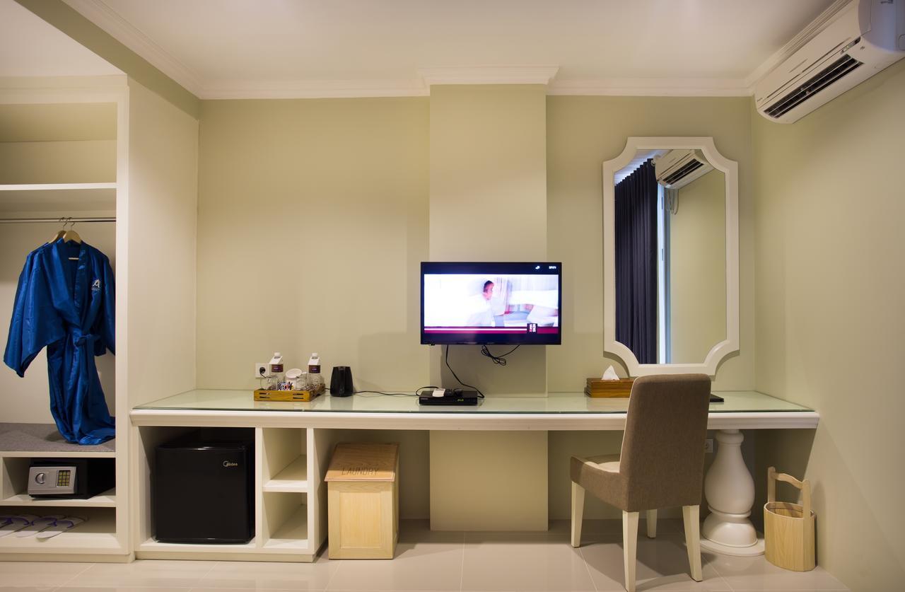 Amalfi Hotel Seminyak Chambre photo