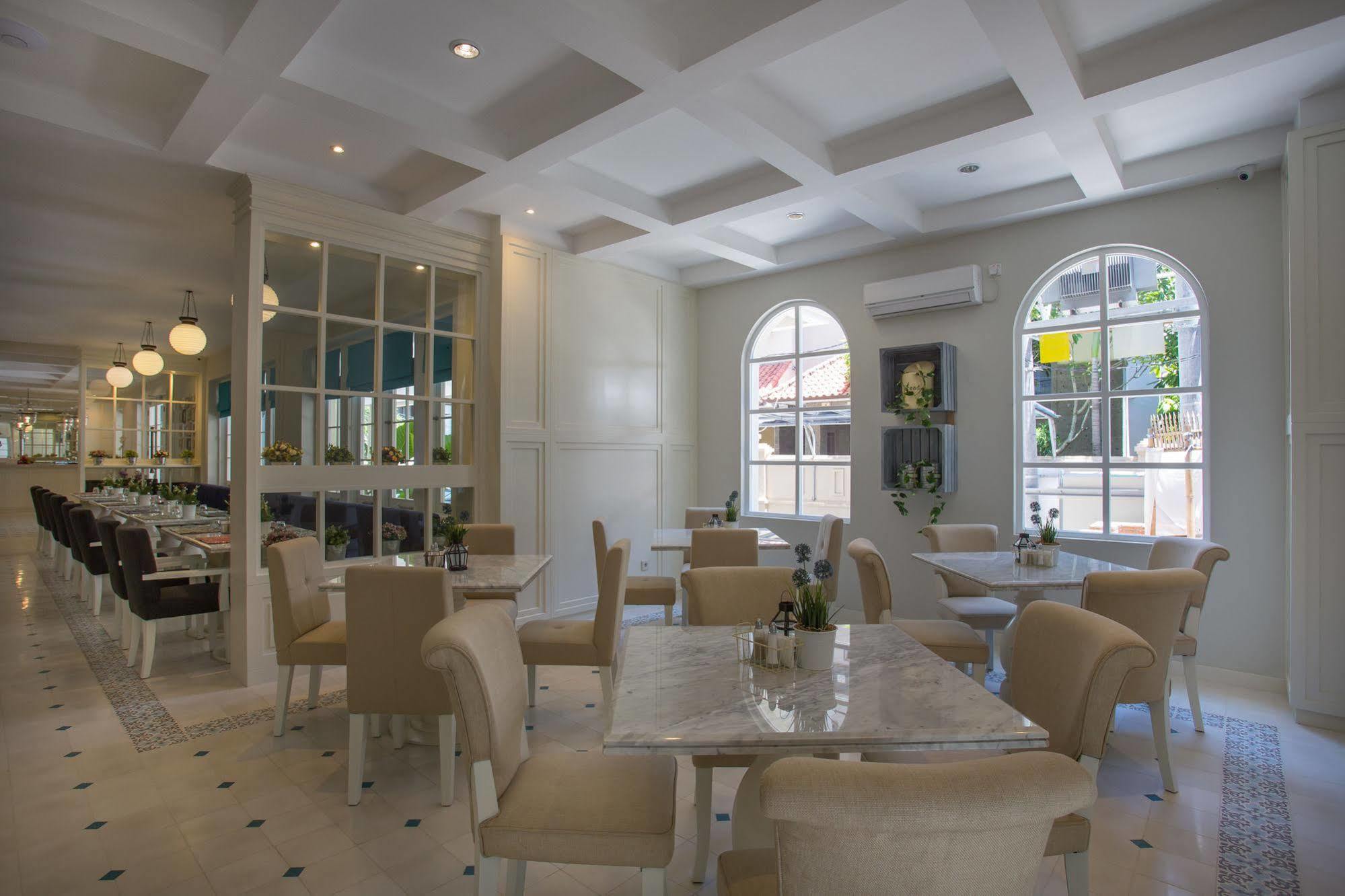 Amalfi Hotel Seminyak Extérieur photo